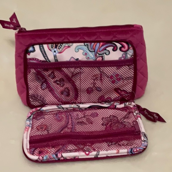 NWT Vera Bradley Compact Organizer Majestic Magenta with Front Zippered Pocket - Picture 3 of 8